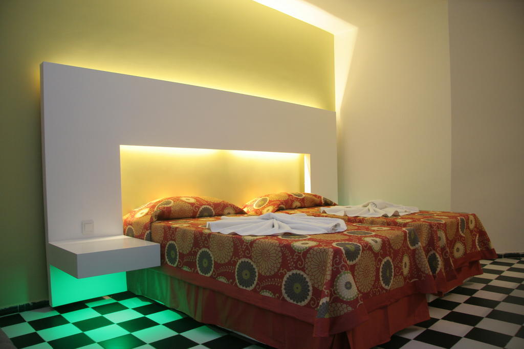 Orient Suite Hotel Алания Экстерьер фото